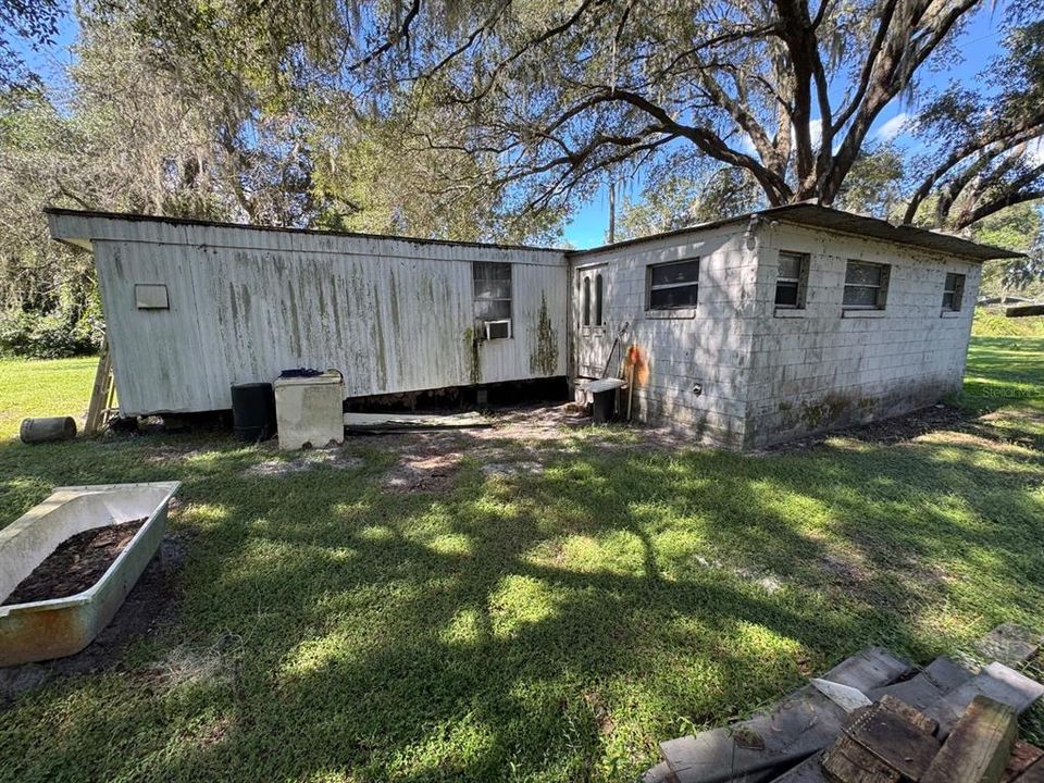 For Sale: $58,000 (2 beds, 1 baths, 730 Square Feet)