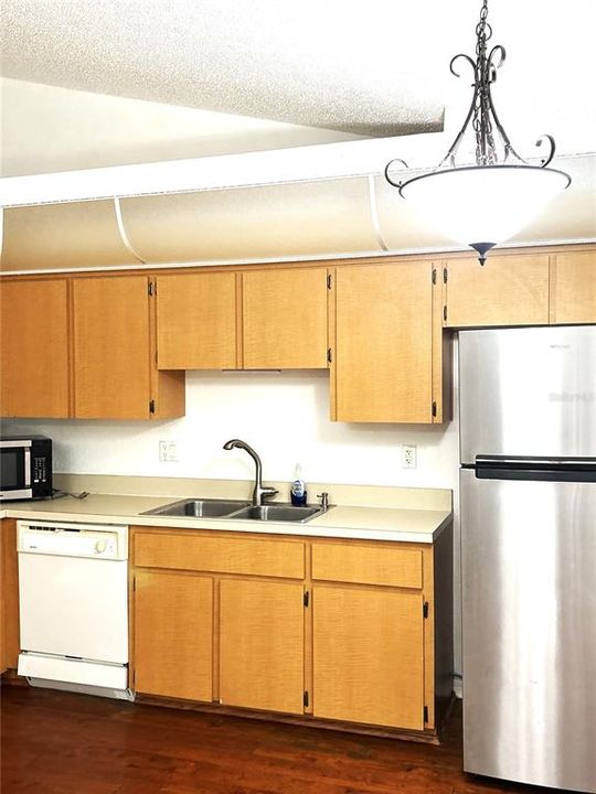 En Venta: $285,000 (3 camas, 2 baños, 1535 Pies cuadrados)