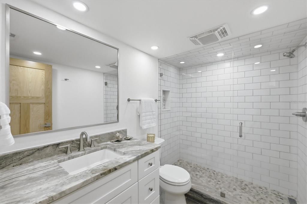 En Venta: $1,495,000 (2 camas, 2 baños, 1417 Pies cuadrados)
