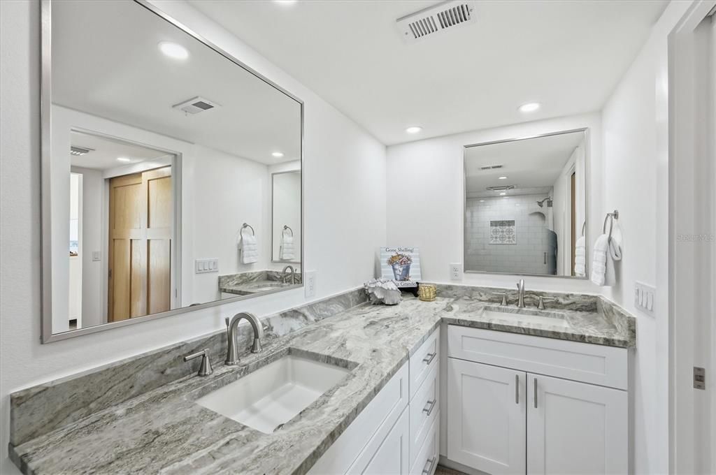 En Venta: $1,495,000 (2 camas, 2 baños, 1417 Pies cuadrados)