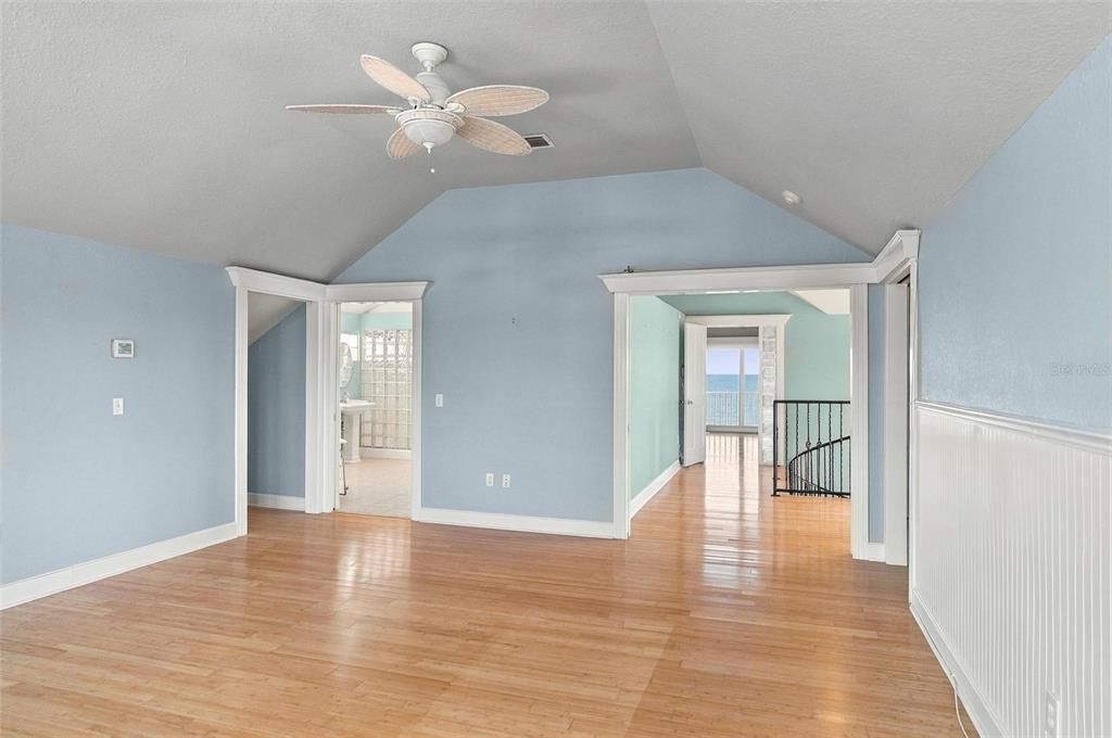 待售: $1,199,000 (3 贝兹, 2 浴室, 3736 平方英尺)
