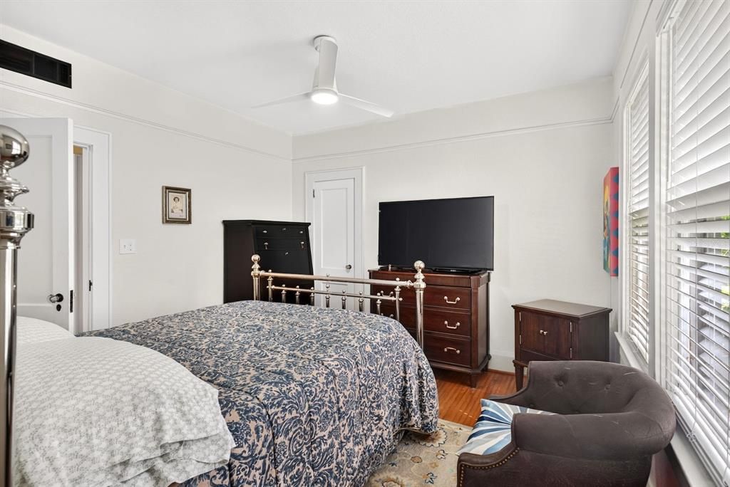 For Sale: $395,000 (3 beds, 2 baths, 1756 Square Feet)