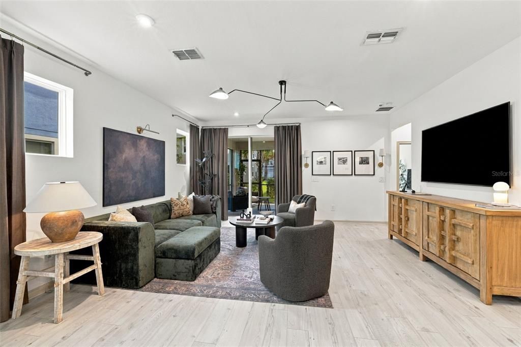 En Venta: $449,900 (4 camas, 3 baños, 2586 Pies cuadrados)