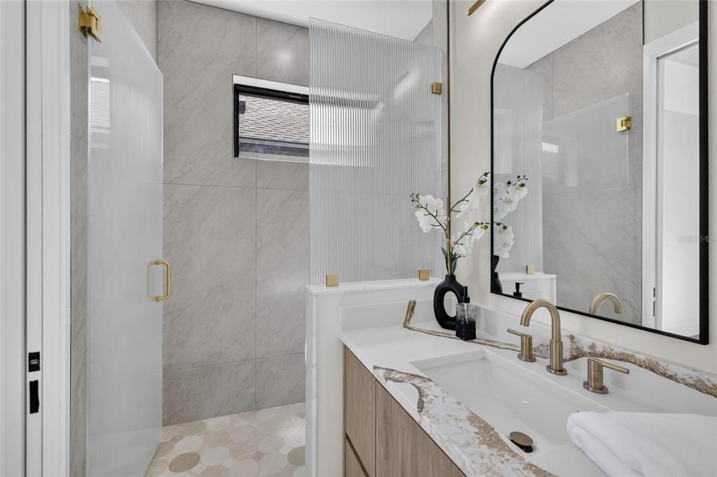 На продажу: $499,000 (3 спален, 2 ванн, 1565 Квадратных фут)