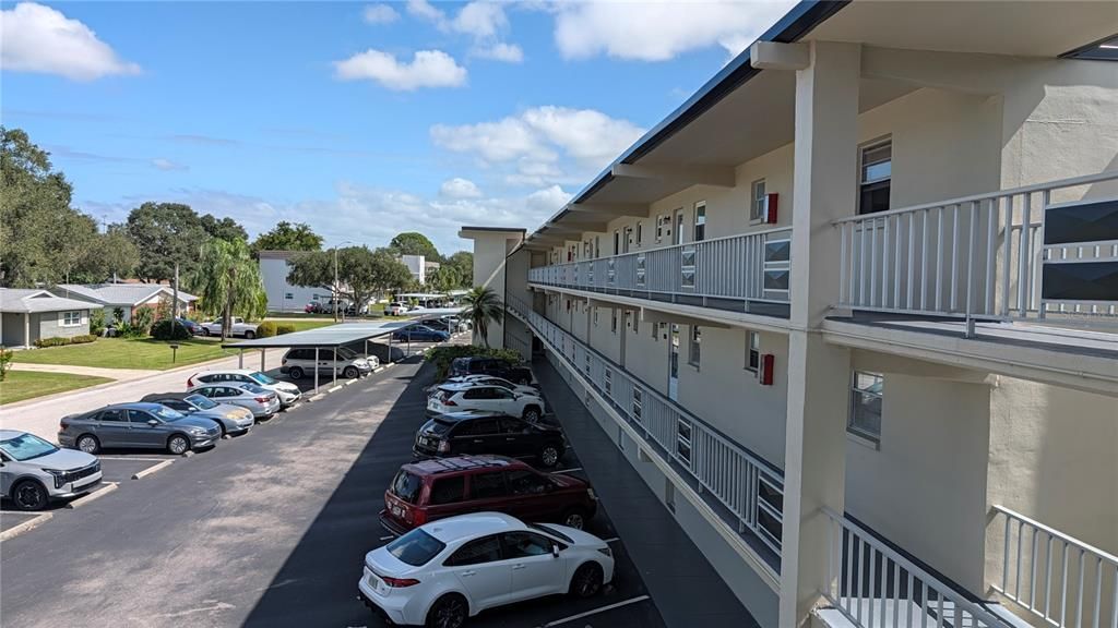 For Sale: $119,999 (1 beds, 1 baths, 745 Square Feet)
