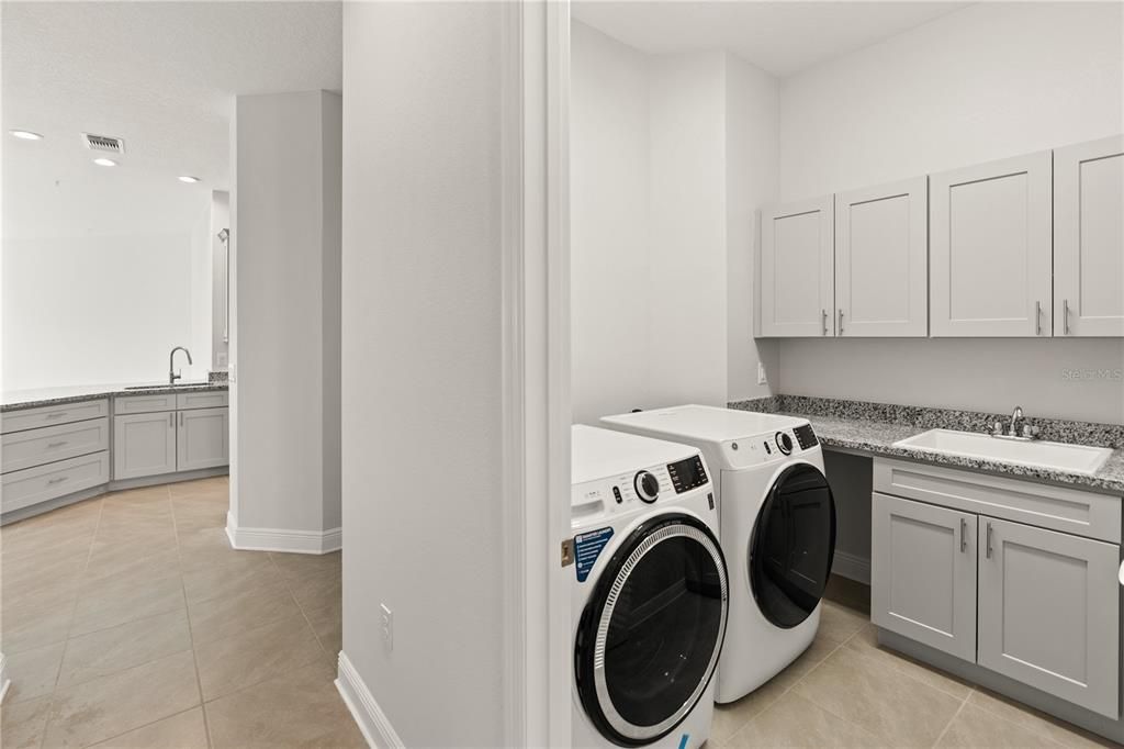 For Rent: $3,300 (3 beds, 2 baths, 1854 Square Feet)