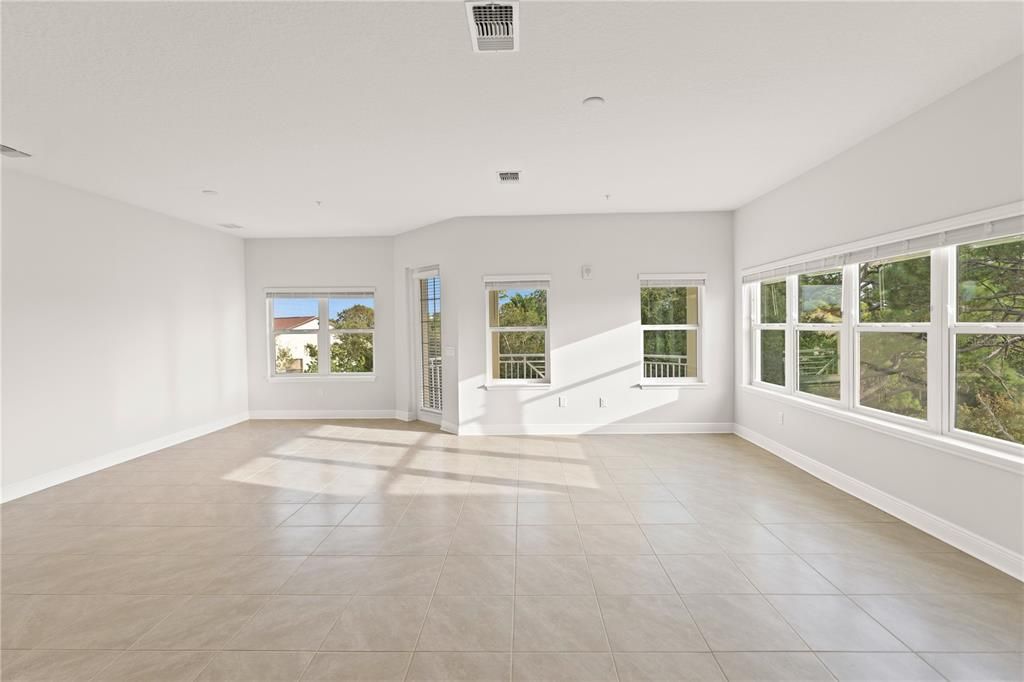For Rent: $3,300 (3 beds, 2 baths, 1854 Square Feet)