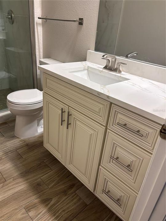 For Rent: $2,300 (3 beds, 2 baths, 1453 Square Feet)