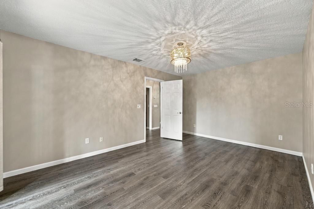 В аренду: $2,100 (2 спален, 2 ванн, 1136 Квадратных фут)