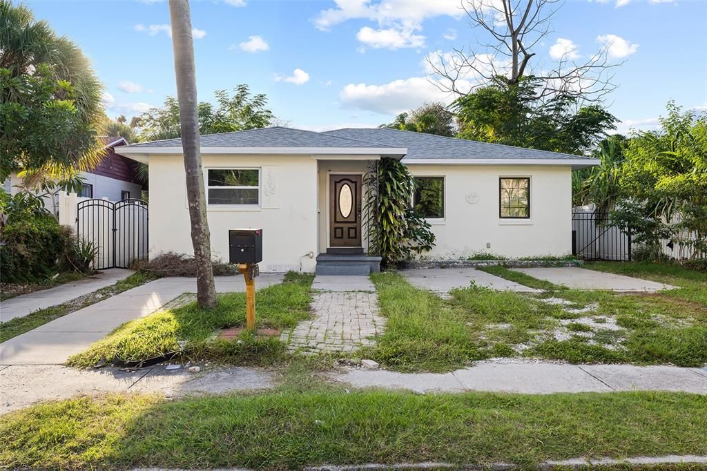 En Venta: $524,999 (5 camas, 3 baños, 2143 Pies cuadrados)