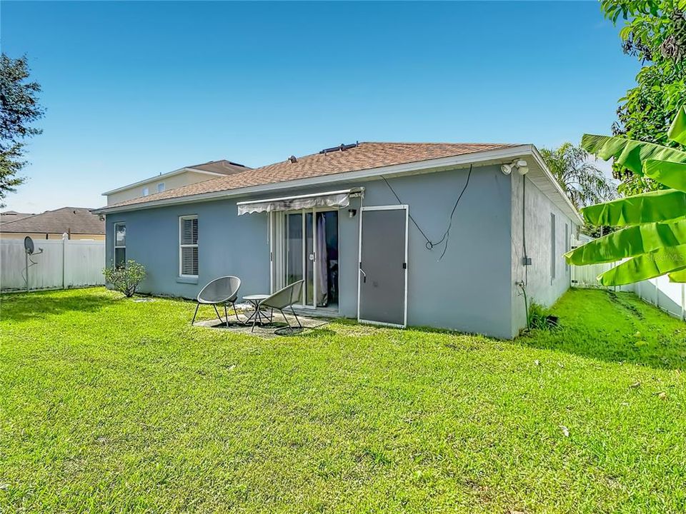 For Rent: $2,600 (3 beds, 2 baths, 1684 Square Feet)