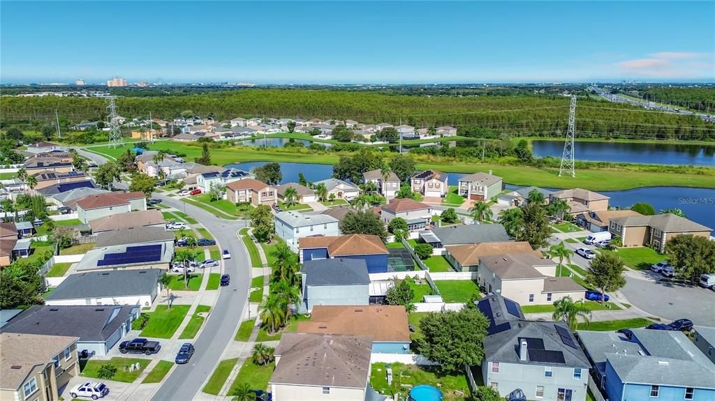 For Rent: $2,600 (3 beds, 2 baths, 1684 Square Feet)