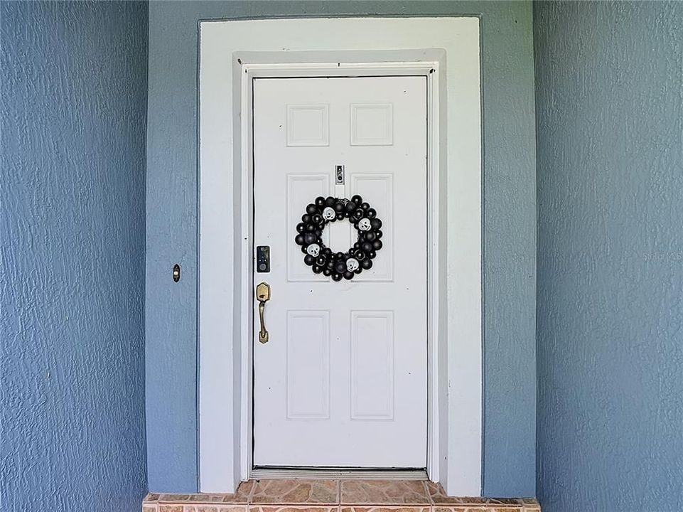 For Rent: $2,600 (3 beds, 2 baths, 1684 Square Feet)