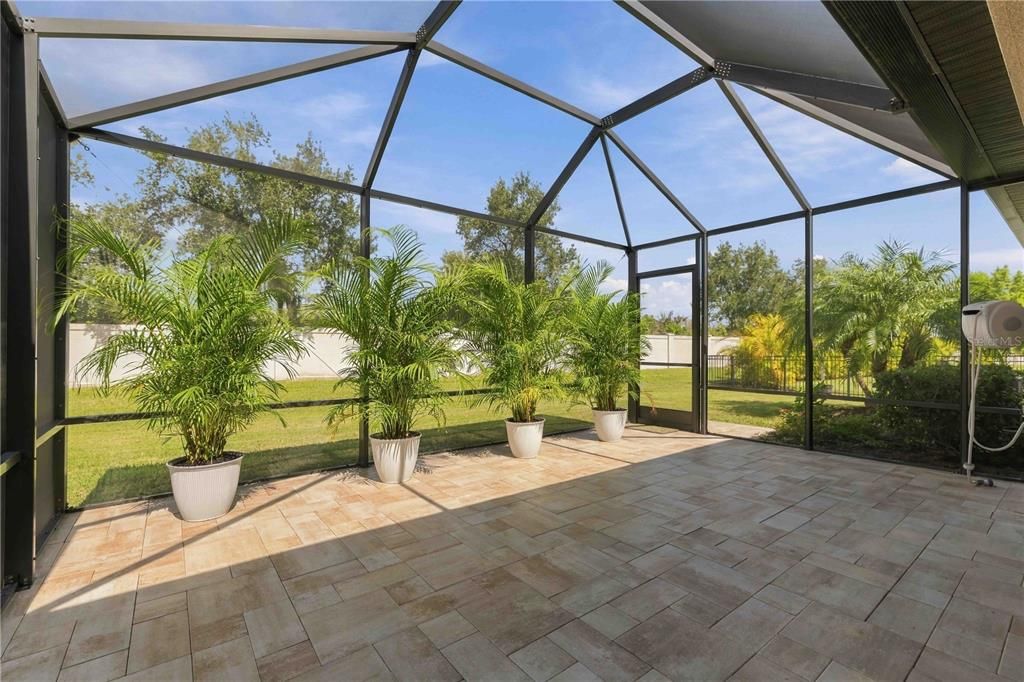 En Venta: $545,000 (3 camas, 3 baños, 2016 Pies cuadrados)