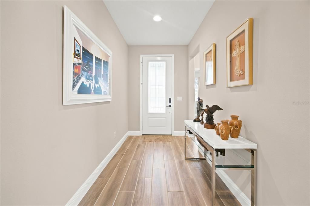 En Venta: $425,000 (2 camas, 2 baños, 2054 Pies cuadrados)