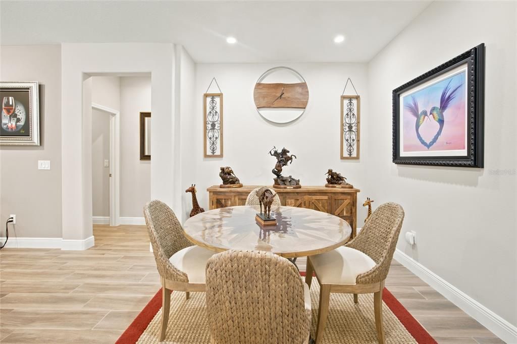 En Venta: $425,000 (2 camas, 2 baños, 2054 Pies cuadrados)