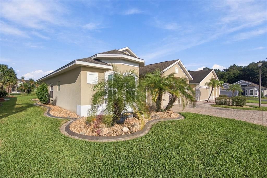 En Venta: $339,900 (2 camas, 2 baños, 2003 Pies cuadrados)