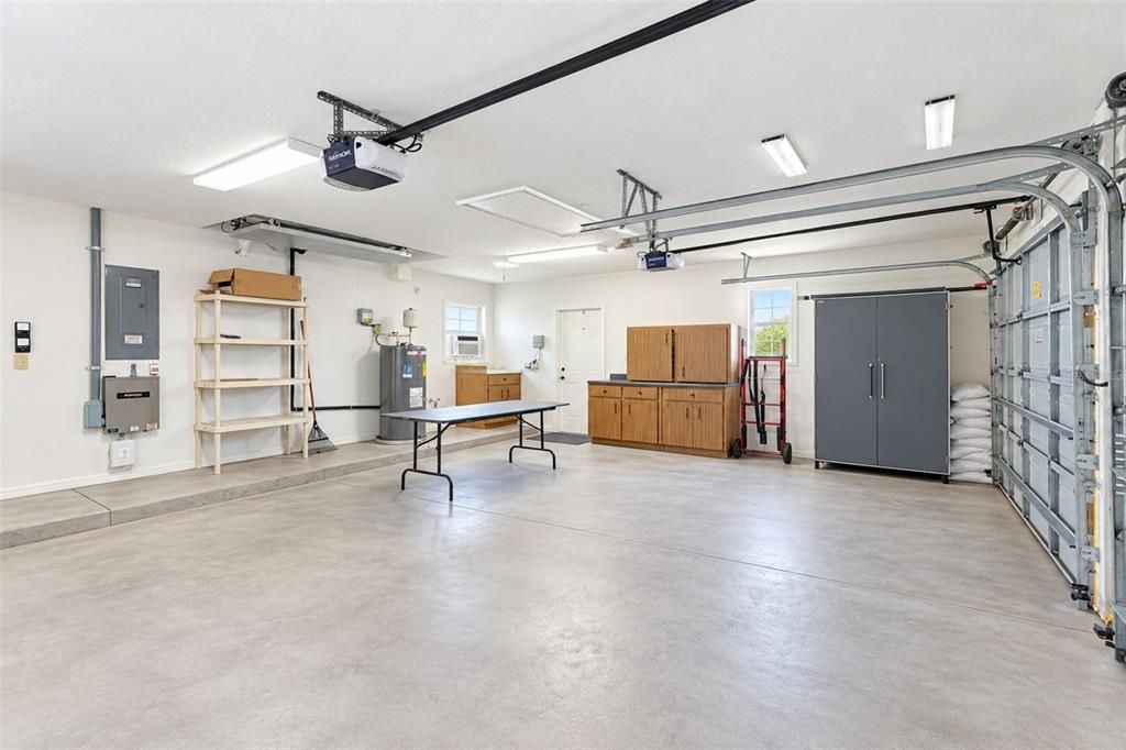For Sale: $345,000 (2 beds, 2 baths, 1657 Square Feet)