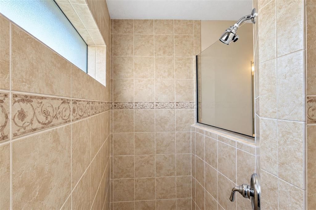 For Sale: $345,000 (2 beds, 2 baths, 1657 Square Feet)