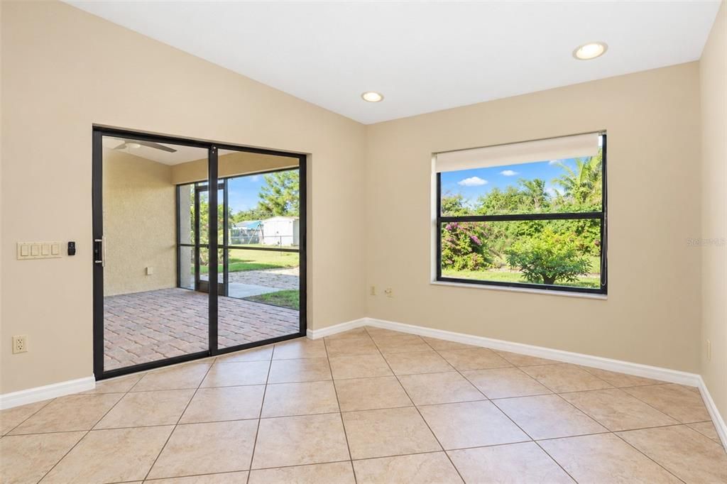 For Sale: $345,000 (2 beds, 2 baths, 1657 Square Feet)