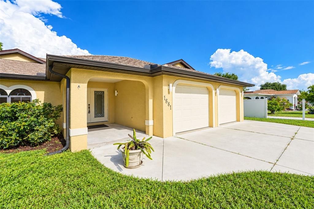 For Sale: $345,000 (2 beds, 2 baths, 1657 Square Feet)