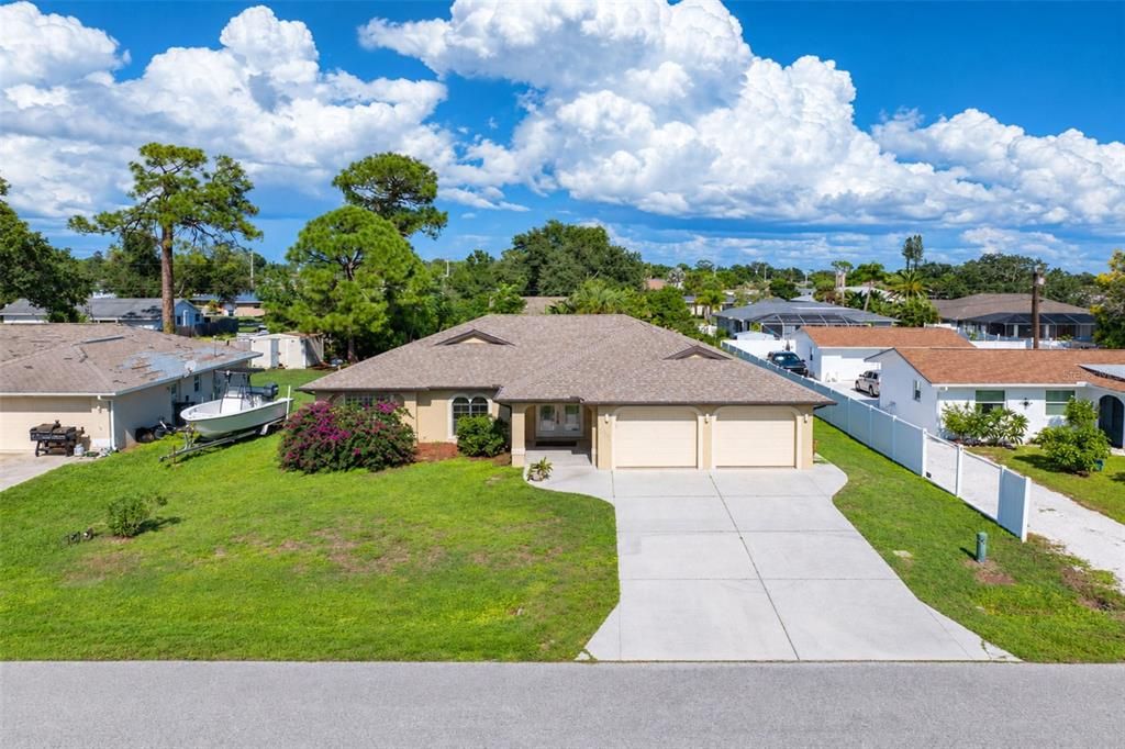 For Sale: $345,000 (2 beds, 2 baths, 1657 Square Feet)