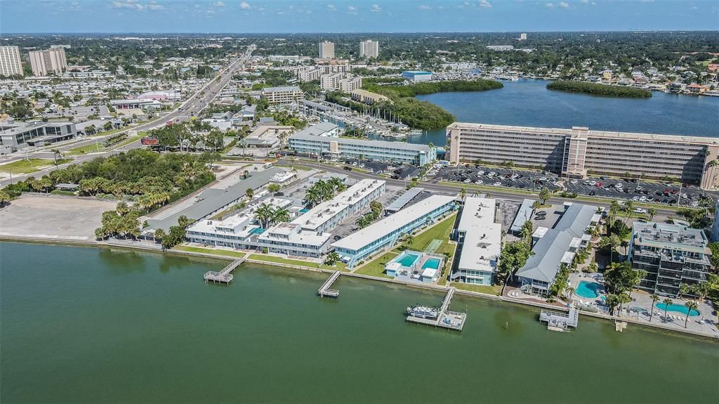 待售: $130,000 (1 贝兹, 1 浴室, 575 平方英尺)