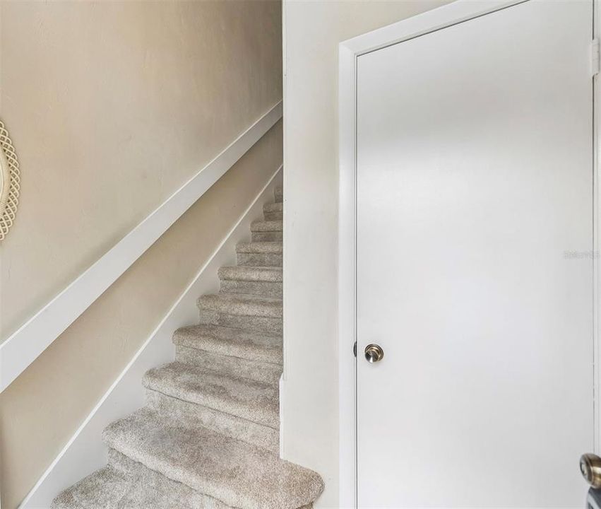 На продажу: $185,000 (2 спален, 2 ванн, 1098 Квадратных фут)