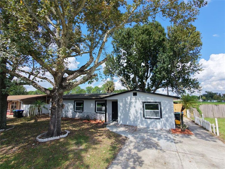 En Venta: $365,000 (4 camas, 2 baños, 1507 Pies cuadrados)