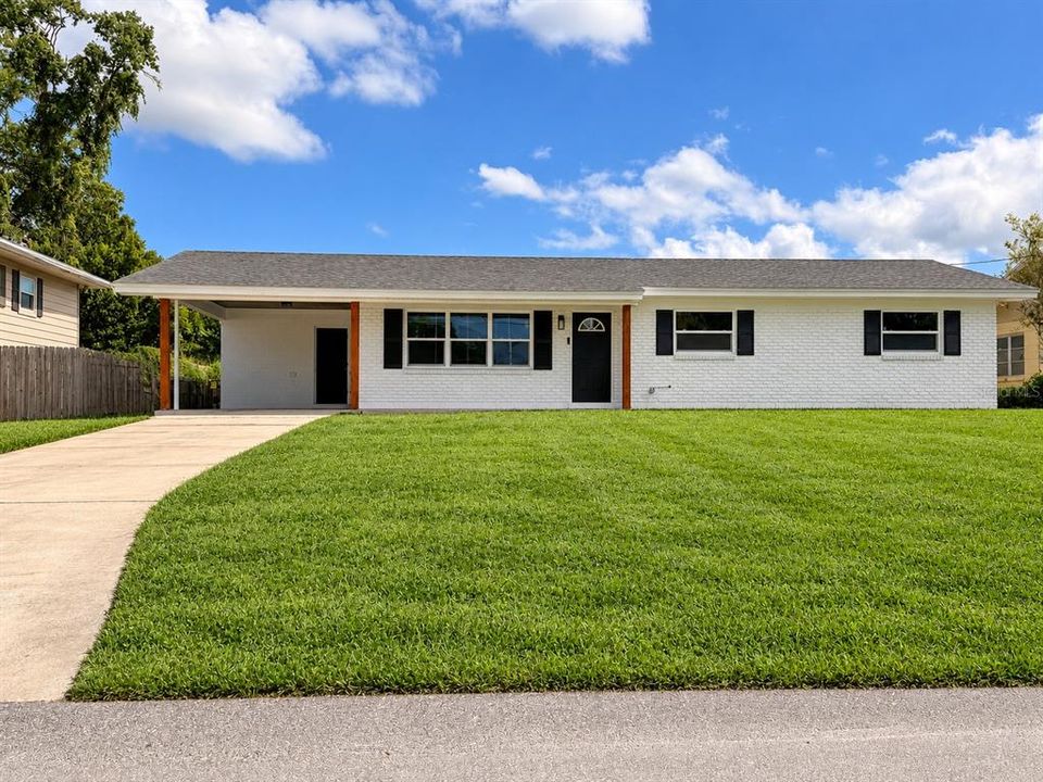 For Rent: $2,200 (3 beds, 2 baths, 1439 Square Feet)