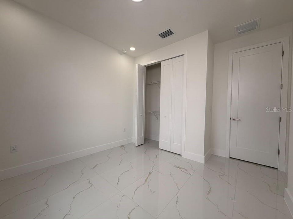На продажу: $339,900 (3 спален, 2 ванн, 1170 Квадратных фут)