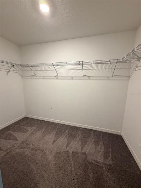 В аренду: $2,000 (3 спален, 2 ванн, 1824 Квадратных фут)