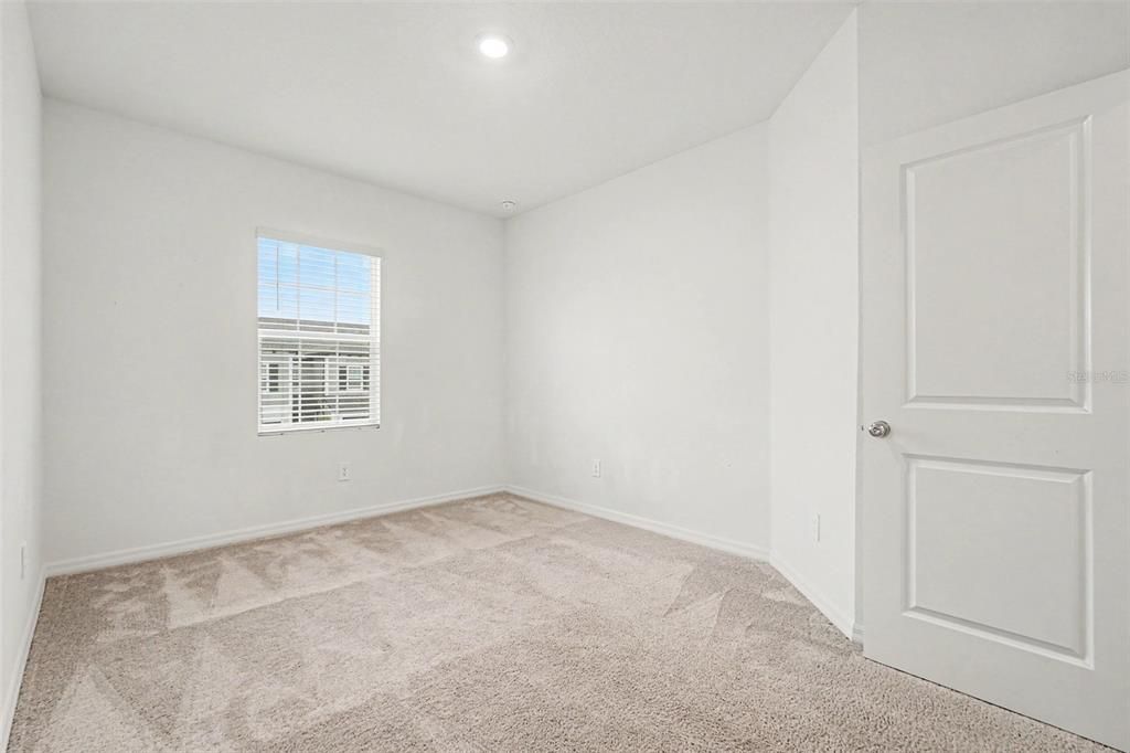For Sale: $250,000 (3 beds, 2 baths, 1801 Square Feet)