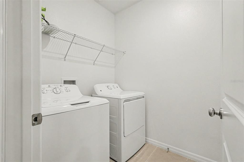 For Sale: $250,000 (3 beds, 2 baths, 1801 Square Feet)