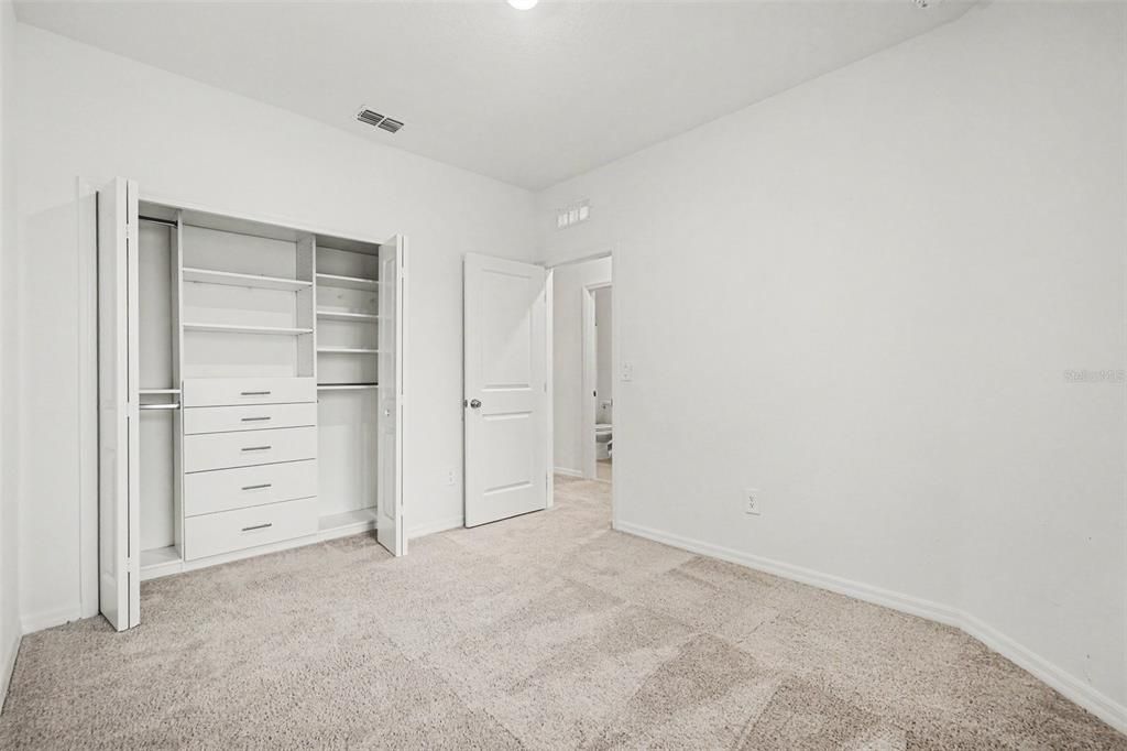For Sale: $250,000 (3 beds, 2 baths, 1801 Square Feet)