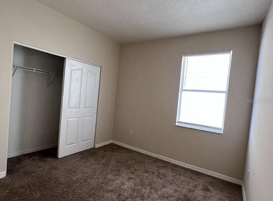 For Rent: $1,995 (4 beds, 2 baths, 1960 Square Feet)