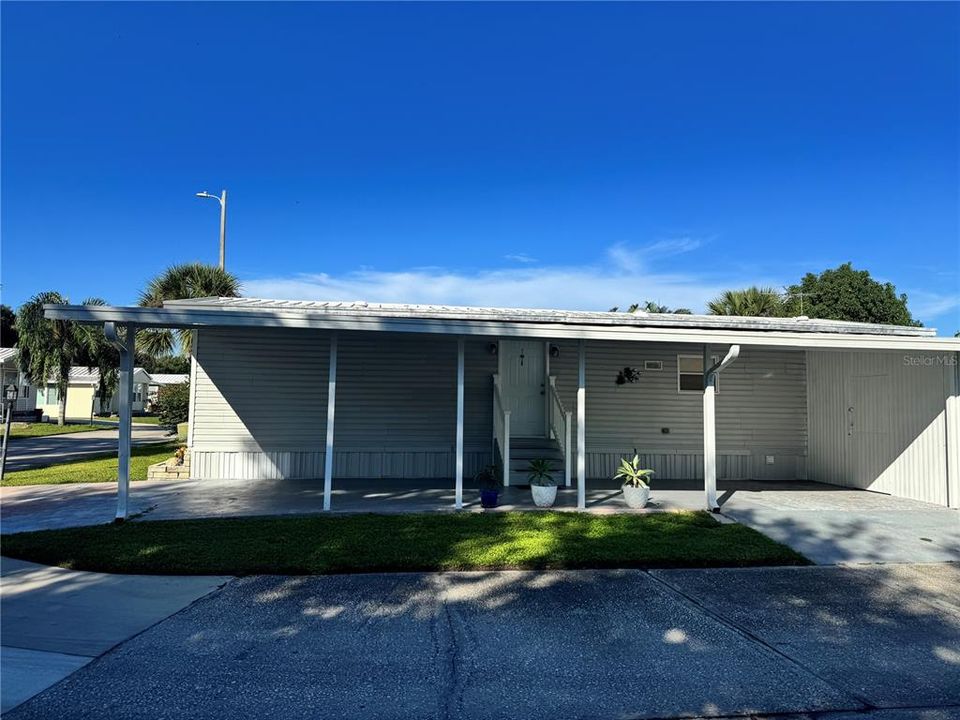 For Sale: $170,000 (2 beds, 2 baths, 1404 Square Feet)