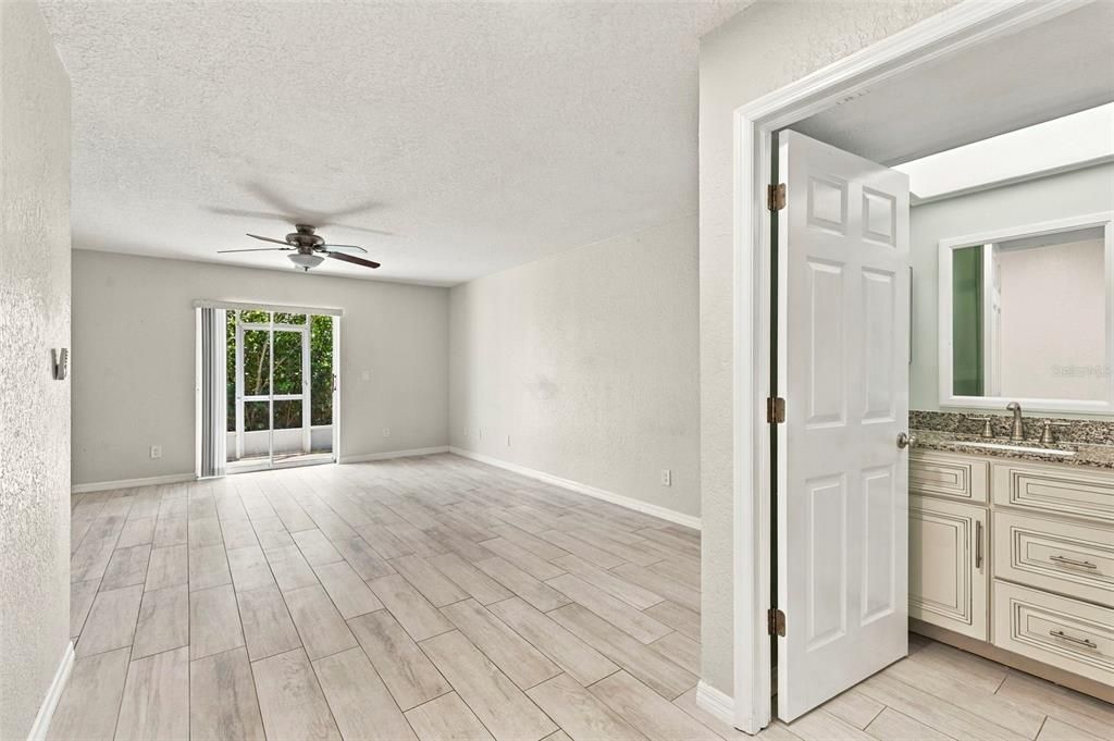 For Rent: $2,850 (4 beds, 4 baths, 2174 Square Feet)