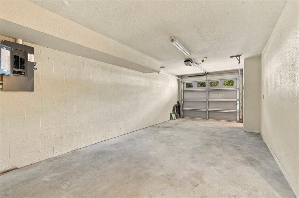 For Rent: $2,850 (4 beds, 4 baths, 2174 Square Feet)
