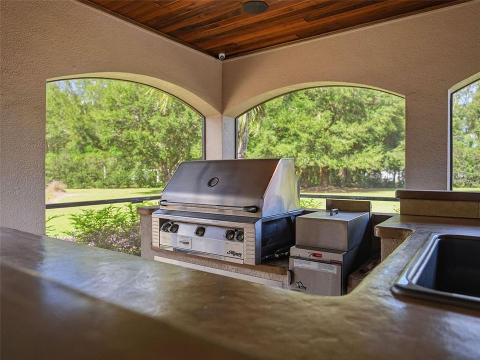 For Sale: $3,100,000 (4 beds, 4 baths, 5217 Square Feet)