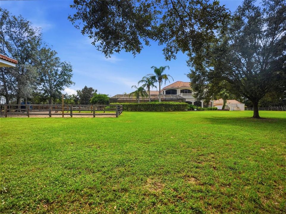 For Sale: $3,100,000 (4 beds, 4 baths, 5217 Square Feet)