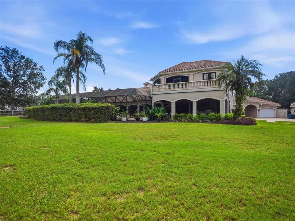 For Sale: $3,100,000 (4 beds, 4 baths, 5217 Square Feet)