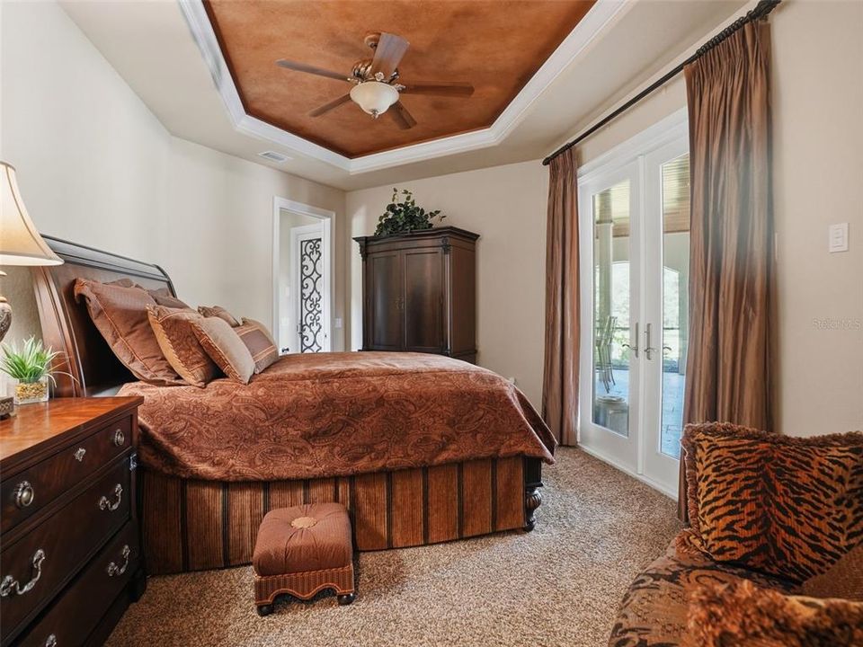 For Sale: $3,100,000 (4 beds, 4 baths, 5217 Square Feet)