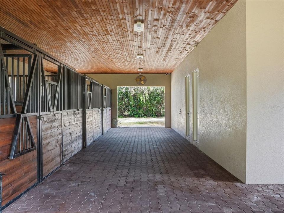 For Sale: $3,100,000 (4 beds, 4 baths, 5217 Square Feet)