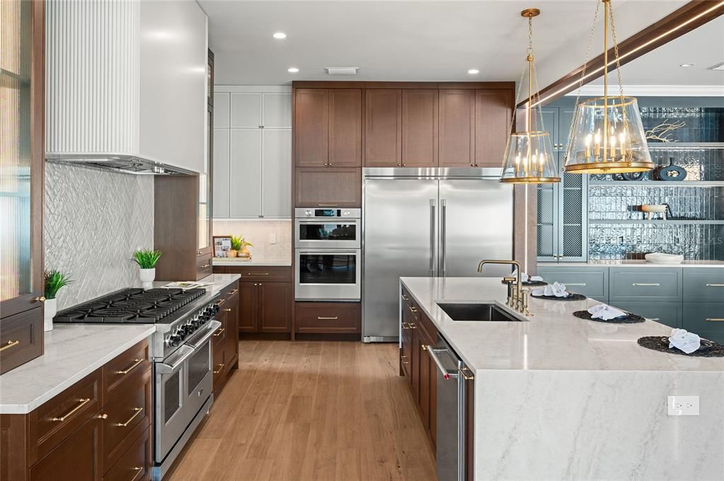 For Sale: $3,195,000 (4 beds, 4 baths, 4311 Square Feet)