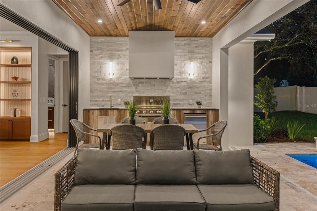 For Sale: $3,195,000 (4 beds, 4 baths, 4311 Square Feet)