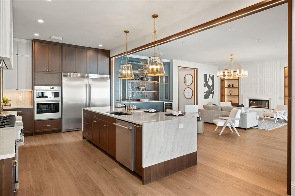 For Sale: $3,195,000 (4 beds, 4 baths, 4311 Square Feet)