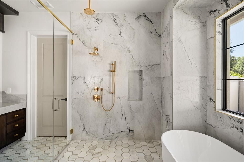 For Sale: $3,195,000 (4 beds, 4 baths, 4311 Square Feet)