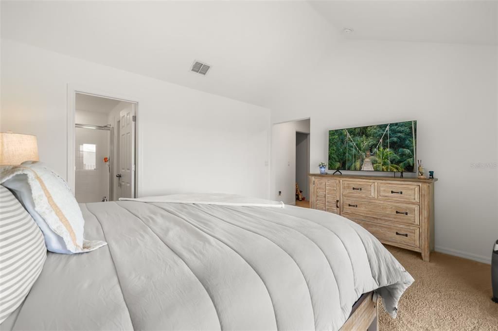 For Sale: $335,000 (3 beds, 2 baths, 1528 Square Feet)
