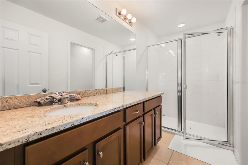 For Sale: $335,000 (3 beds, 2 baths, 1528 Square Feet)